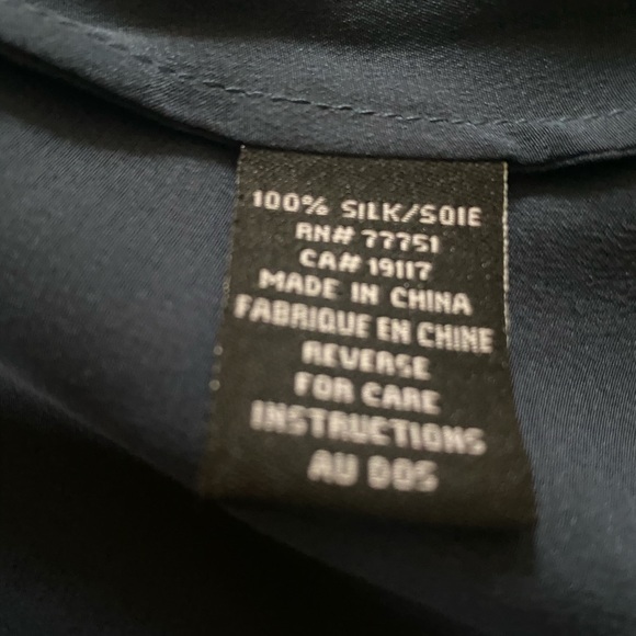 Betsey Johnson embroidered 100% silk dress - Picture 5 of 6